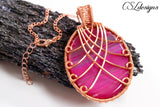 Rose wirework cabochon necklace ⎮ Copper and pink