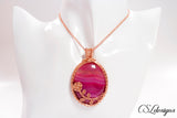Rose wirework cabochon necklace ⎮ Copper and pink