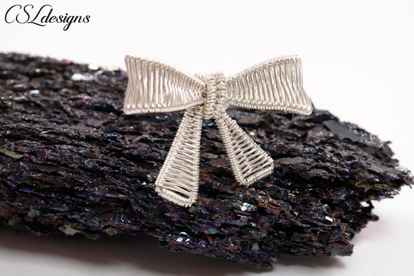 Bow wirework ring ⎮ Silver