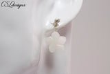 Flower gemstone drop earrings ⎮ Silver and white