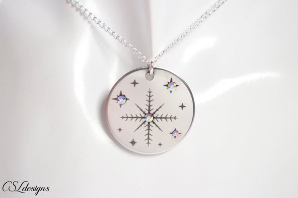 Northern star engraved necklace