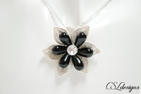 Flower wirework necklace⎮ Silver and black