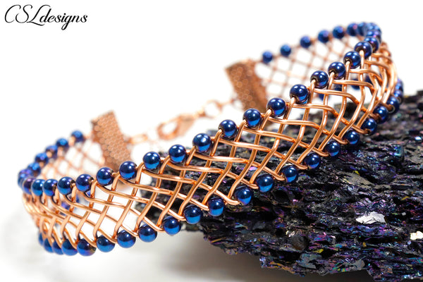 Beaded fishtail braid wirework bracelet ⎮ Copper and blue