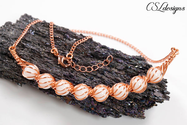 Candy spirals wirework necklace ⎮ Copper and white