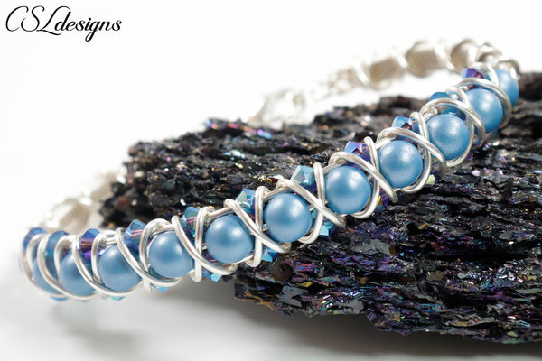Kisses wirework bracelet ⎮ Silver and blue