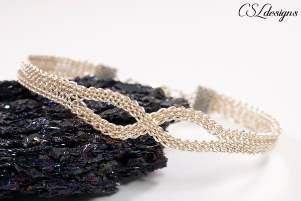 Infinity wire kumihimo bracelet ⎮ Silver