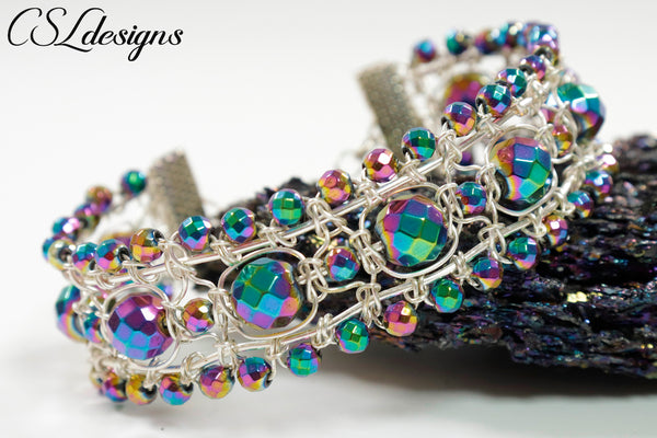 Fancy wire macrame bracelet ⎮ Silver and rainbow