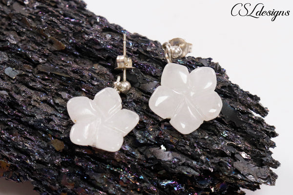 Flower gemstone drop earrings ⎮ Silver and white